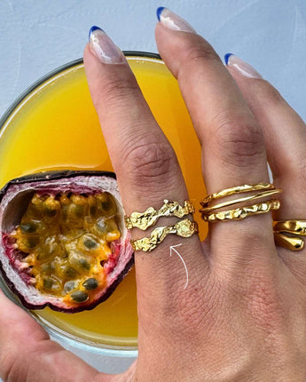 Double Wave Ring Gold